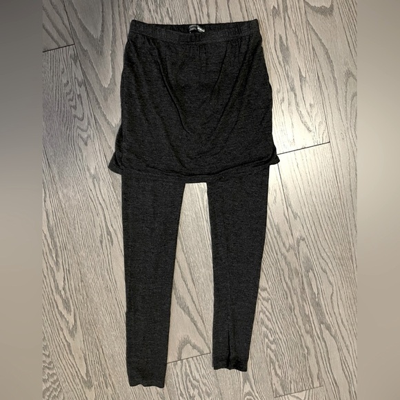 H&M: Leggings  with Skirt - Picture 3 of 3